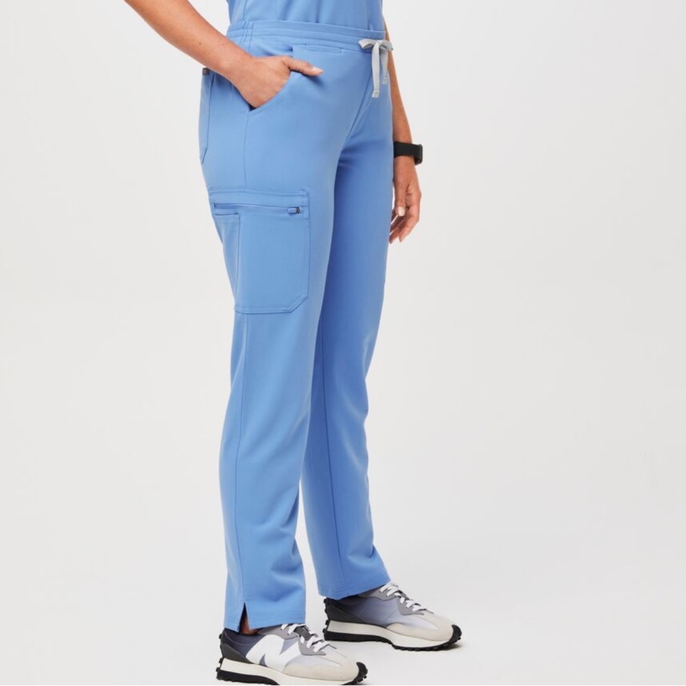 Figs Yola Skinny Scrub Pants™